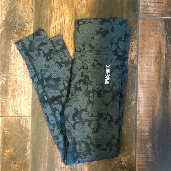 Gymshark Adapt Camo Seamless Dark Green 